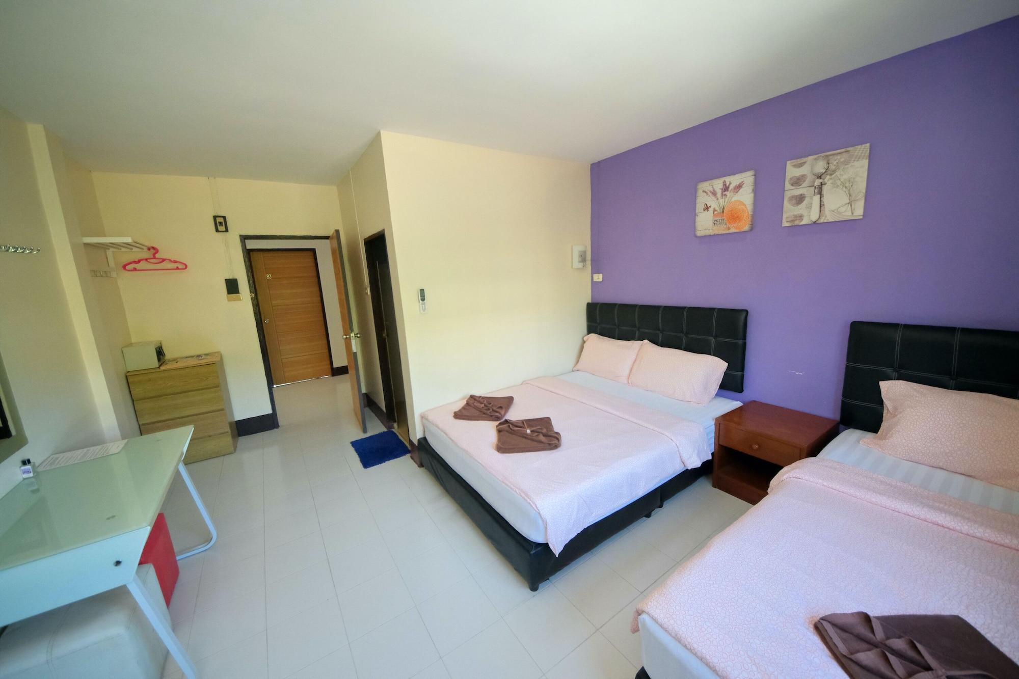 Pineapple Guesthouse Karon Εξωτερικό φωτογραφία