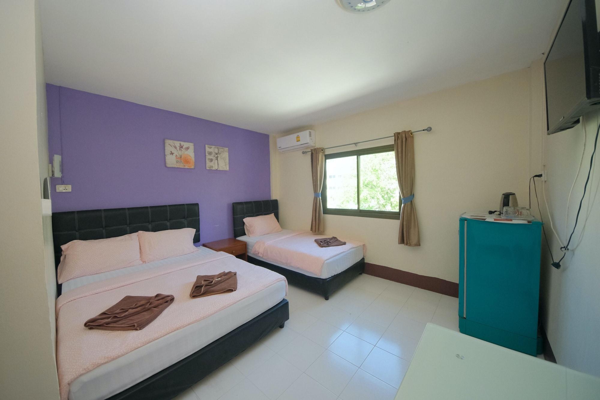 Pineapple Guesthouse Karon Εξωτερικό φωτογραφία