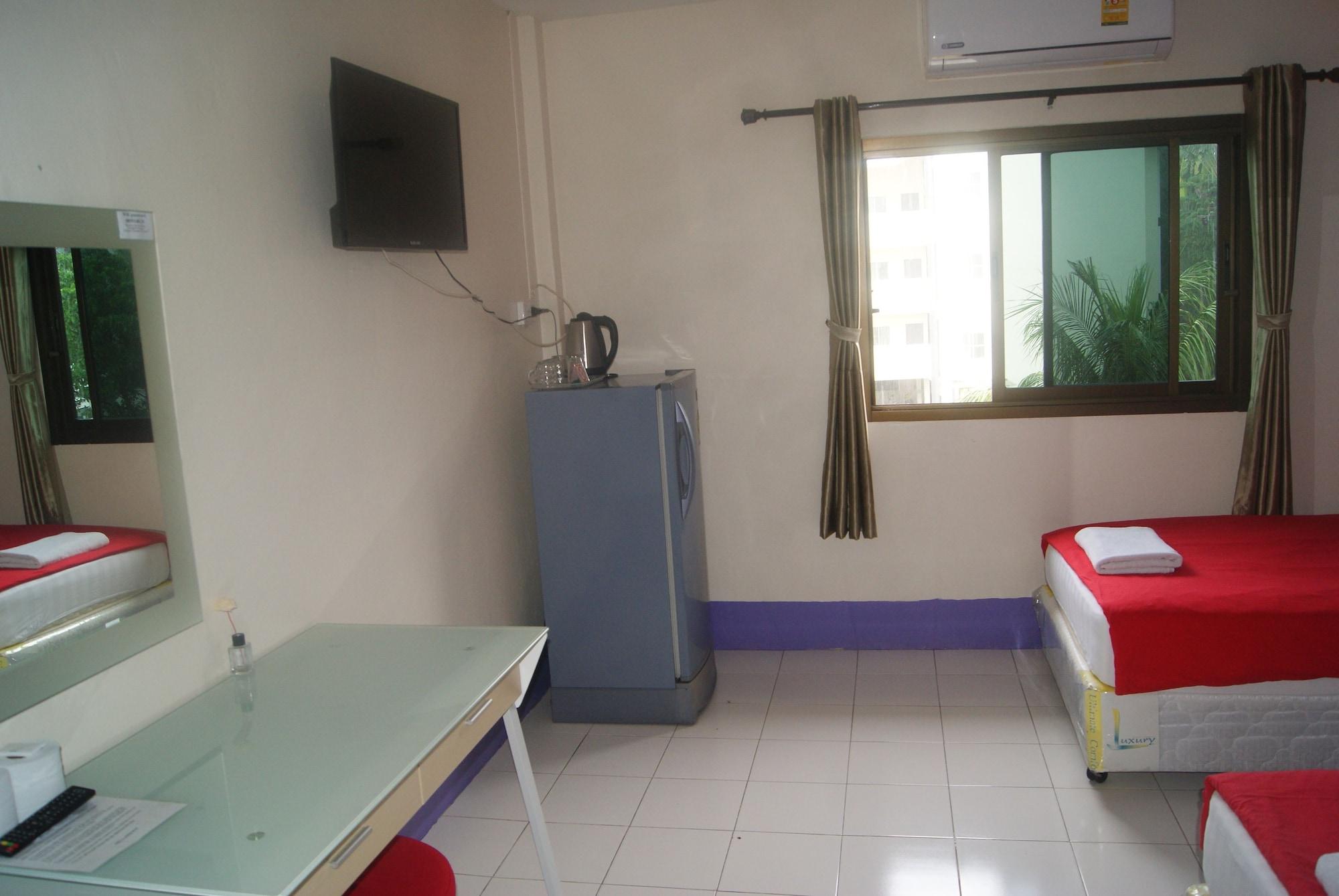 Pineapple Guesthouse Karon Εξωτερικό φωτογραφία