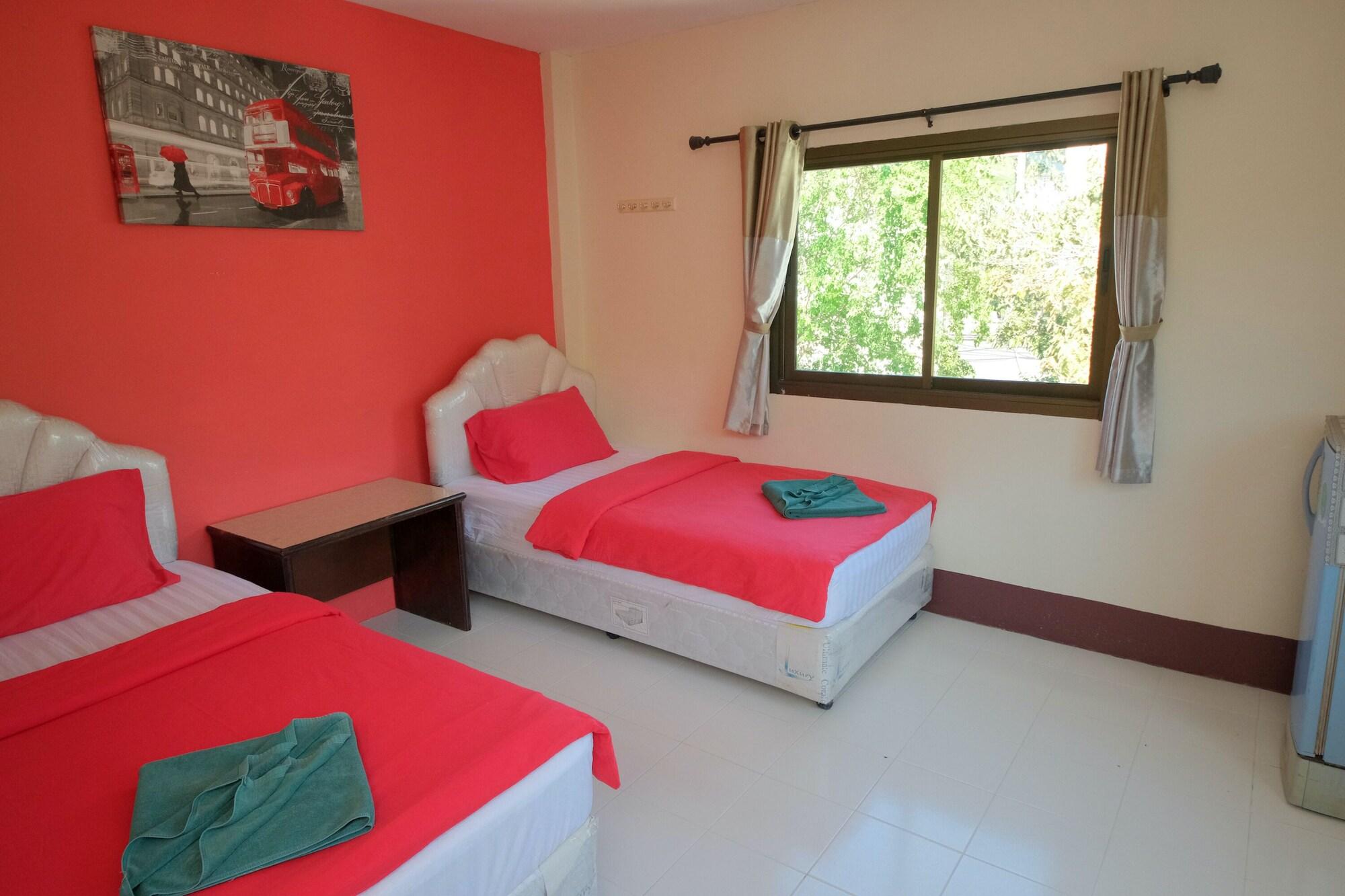 Pineapple Guesthouse Karon Εξωτερικό φωτογραφία
