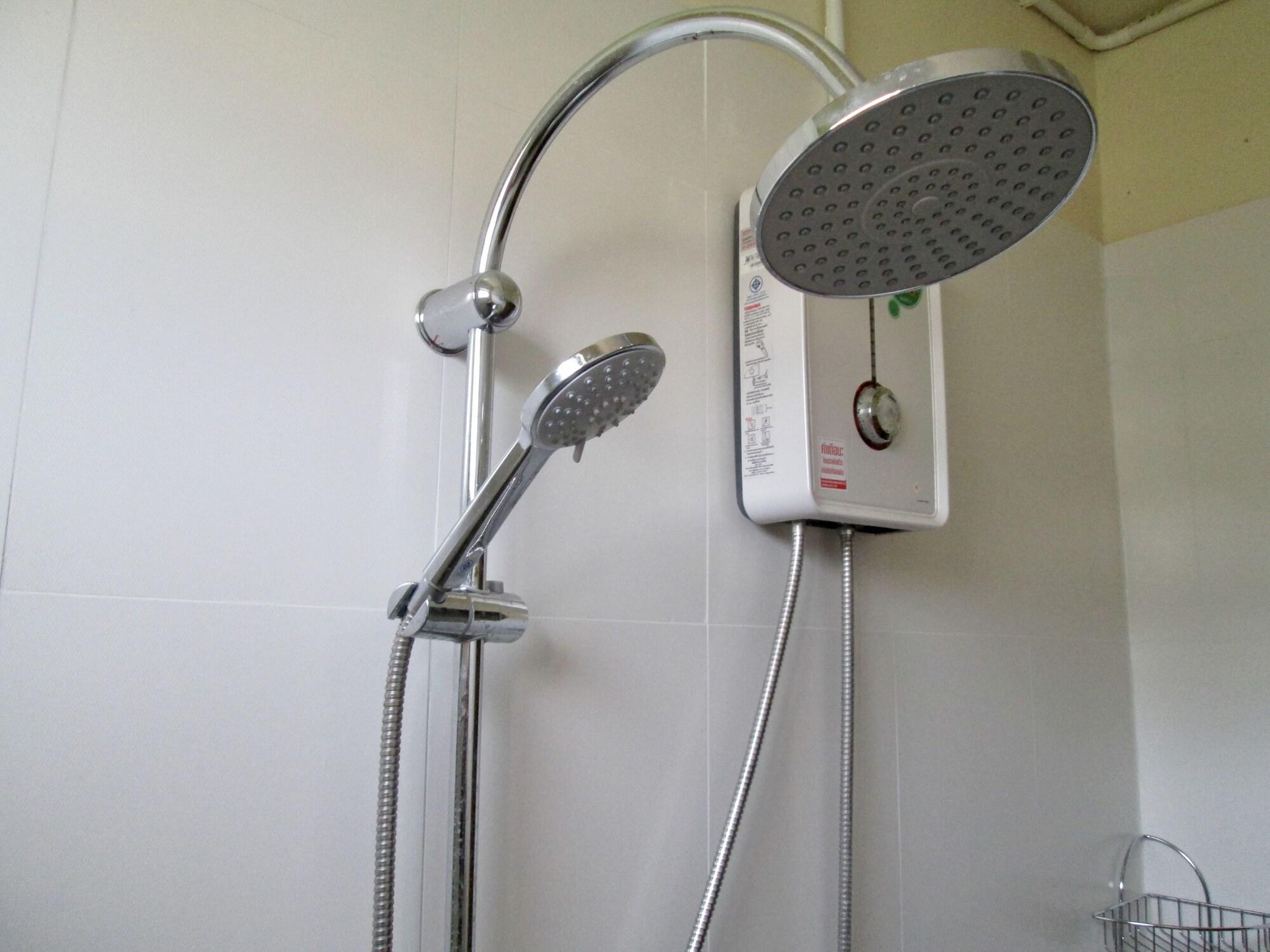 Pineapple Guesthouse Karon Εξωτερικό φωτογραφία