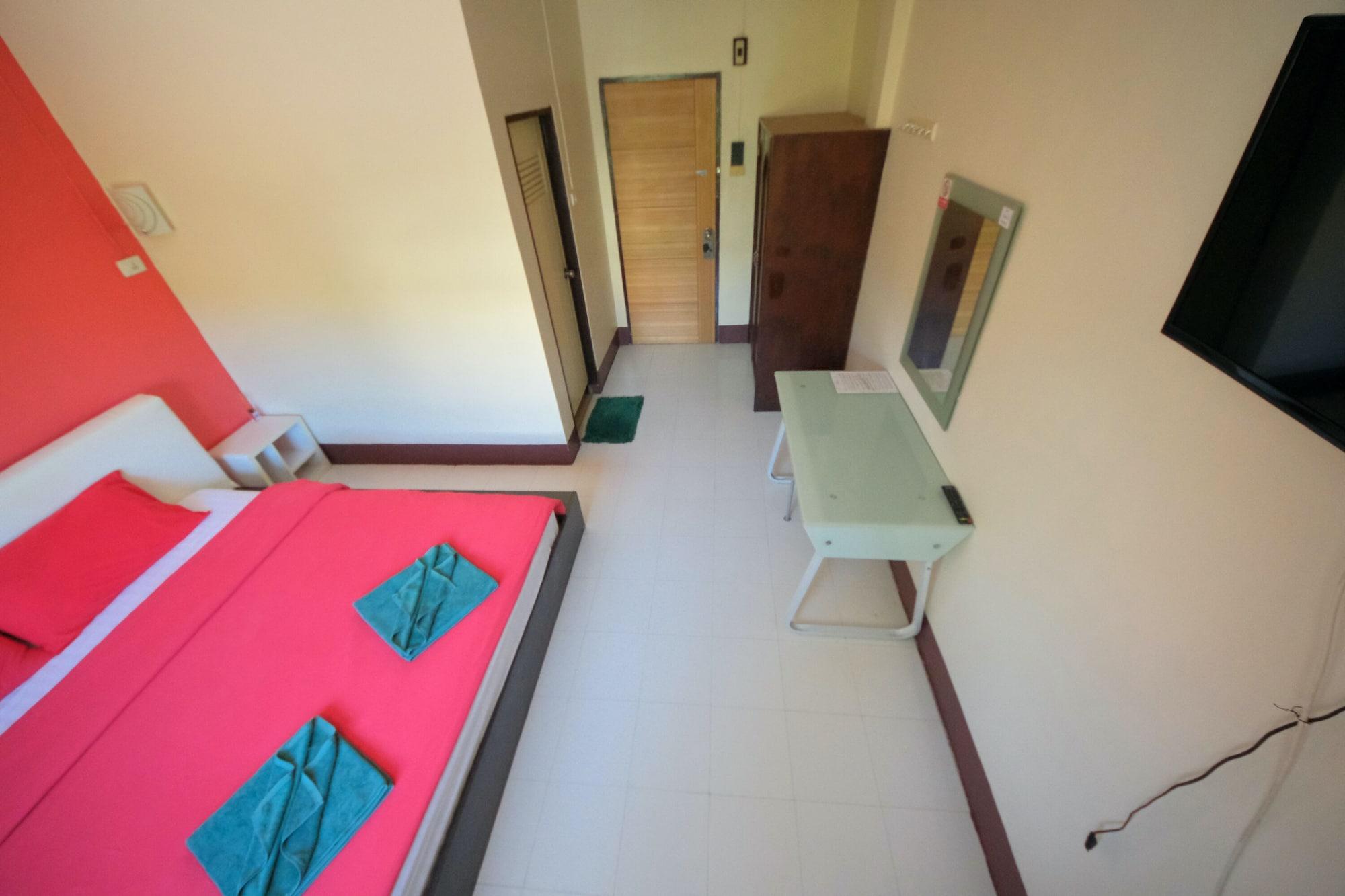 Pineapple Guesthouse Karon Εξωτερικό φωτογραφία