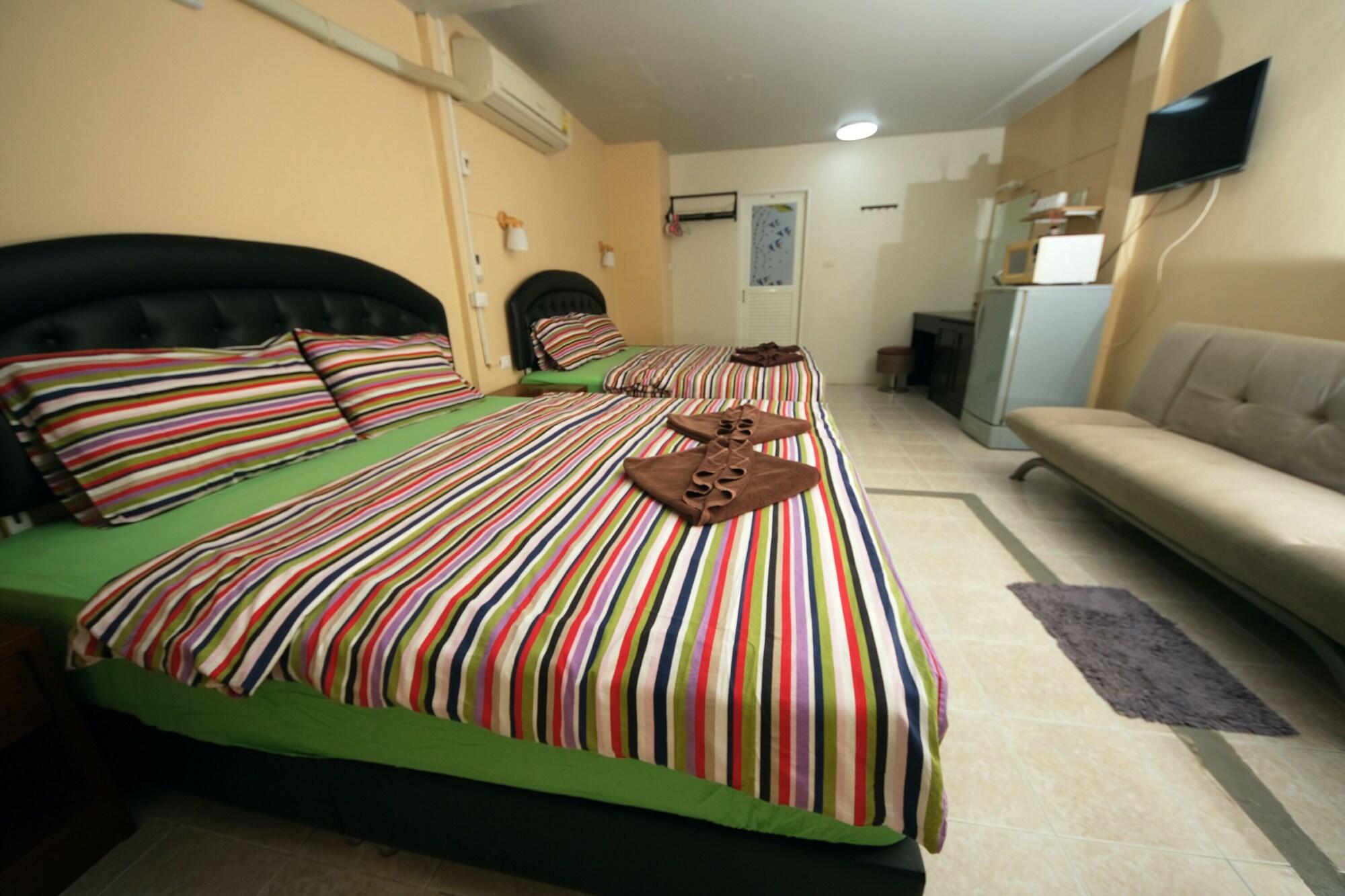 Pineapple Guesthouse Karon Εξωτερικό φωτογραφία
