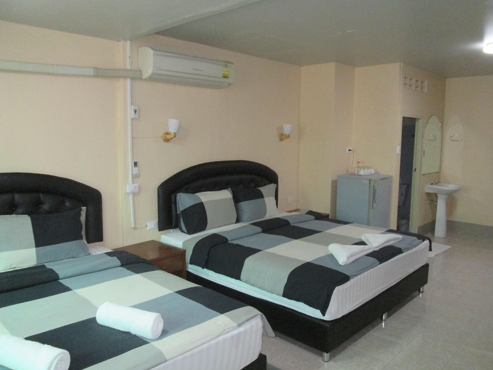 Pineapple Guesthouse Karon Εξωτερικό φωτογραφία