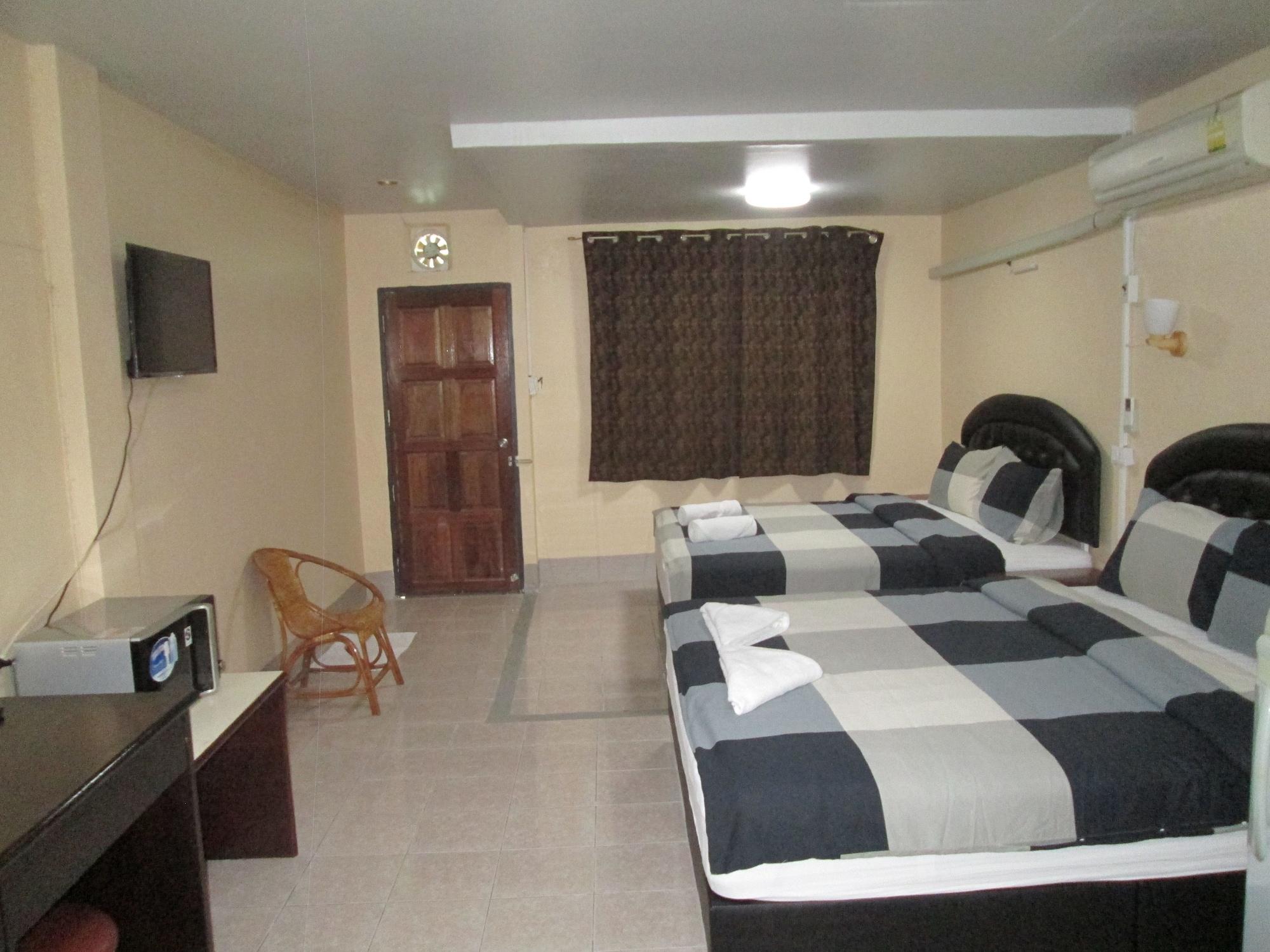Pineapple Guesthouse Karon Εξωτερικό φωτογραφία
