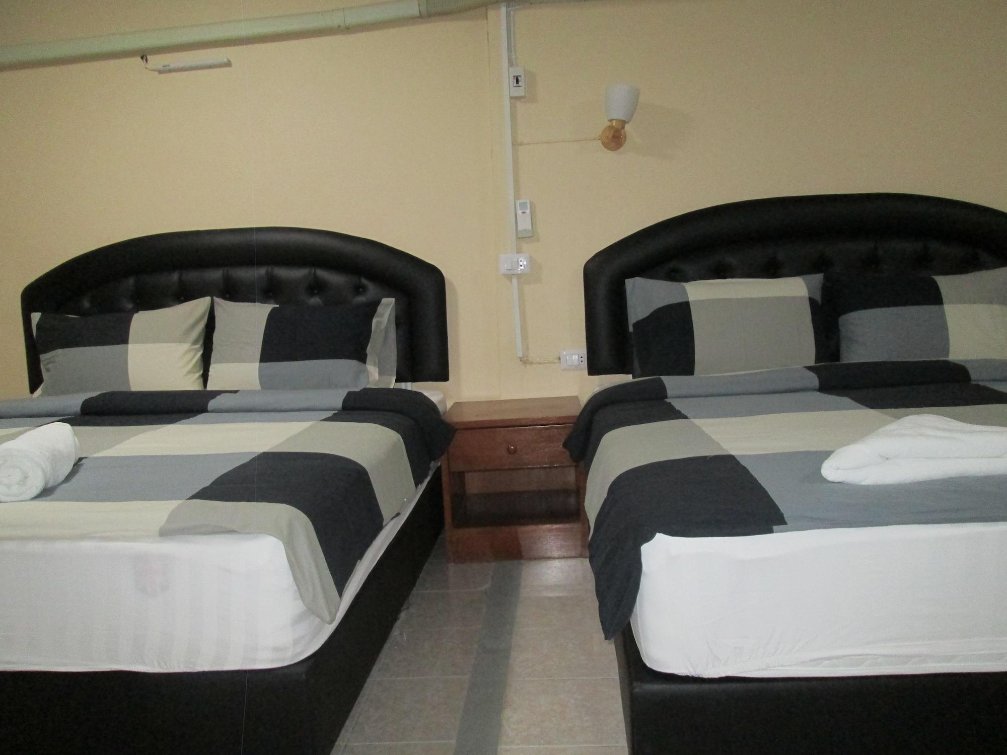 Pineapple Guesthouse Karon Εξωτερικό φωτογραφία