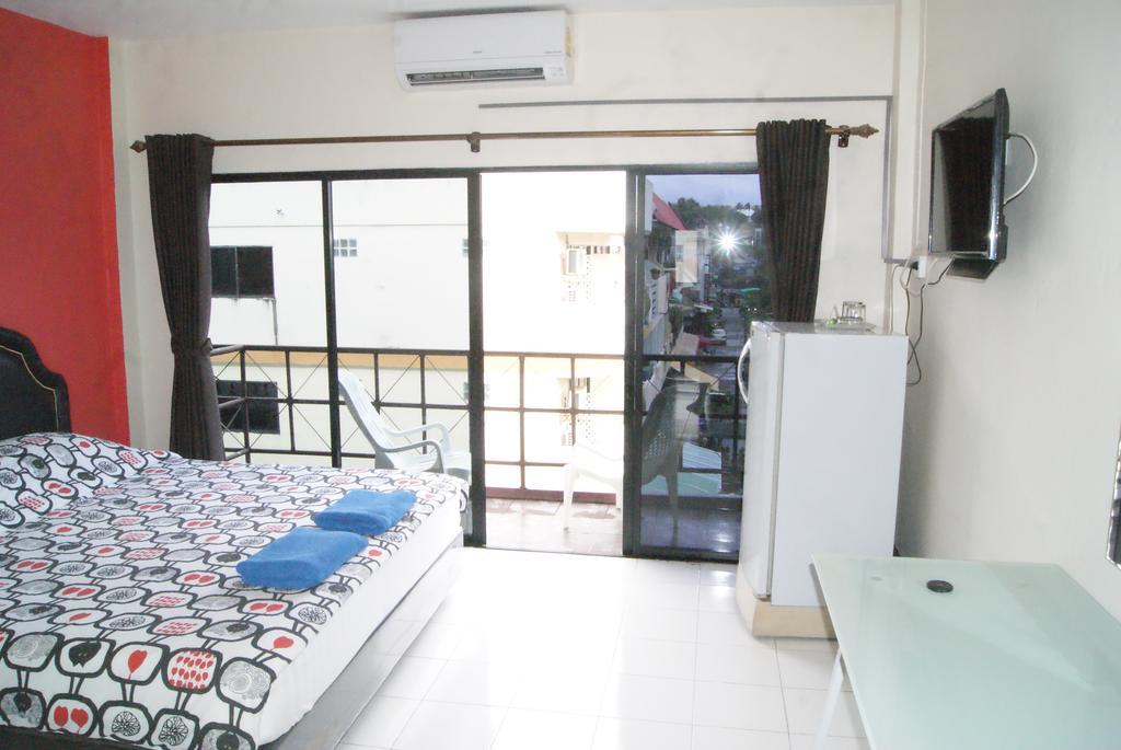 Pineapple Guesthouse Karon Εξωτερικό φωτογραφία