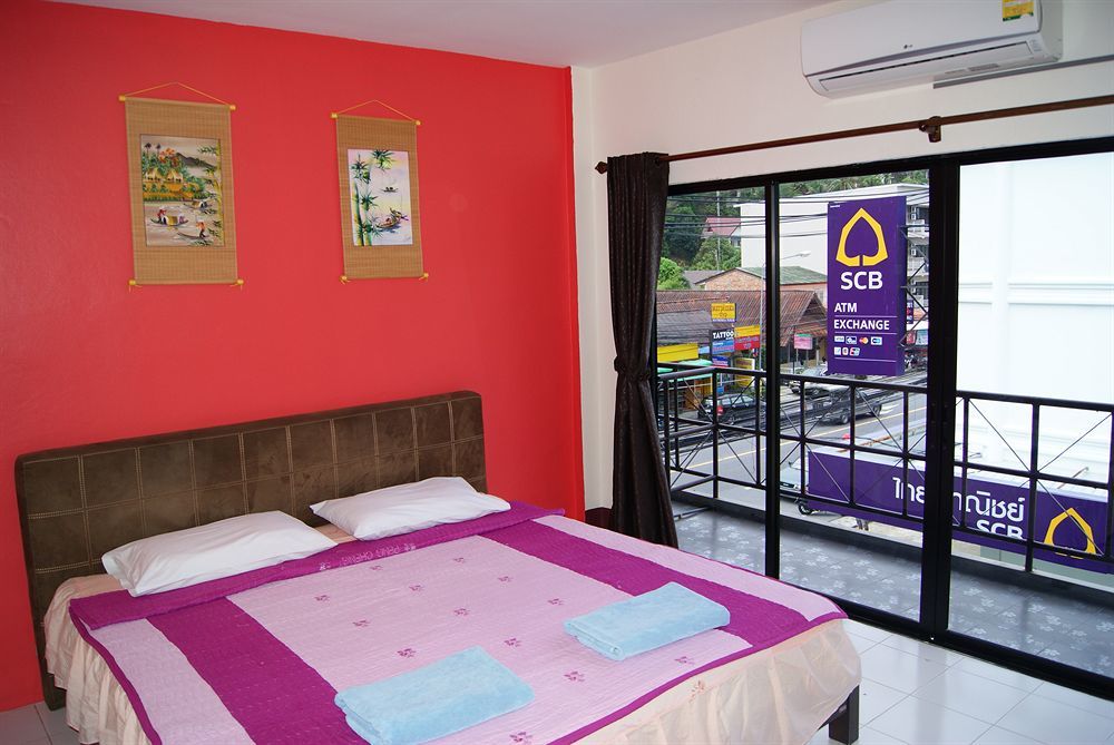 Pineapple Guesthouse Karon Εξωτερικό φωτογραφία