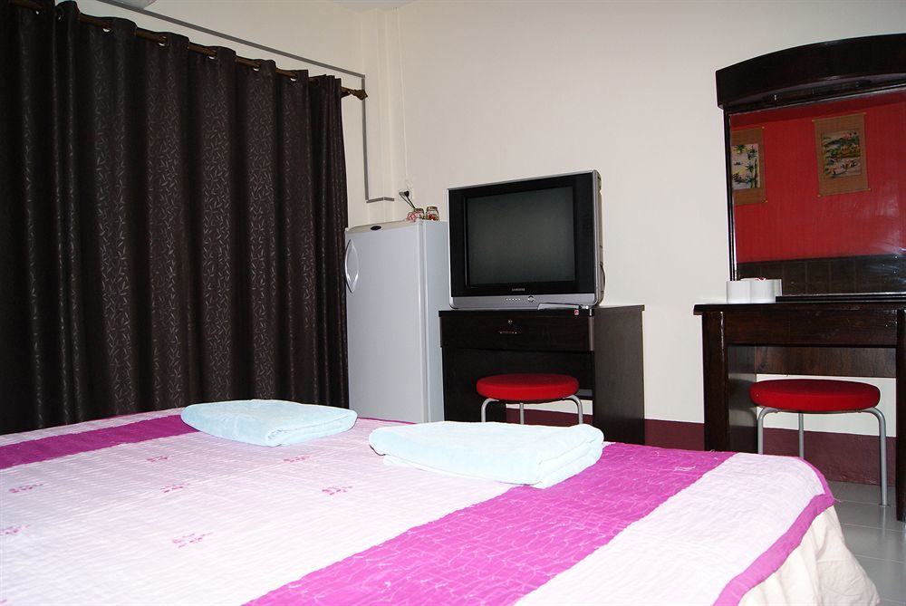 Pineapple Guesthouse Karon Εξωτερικό φωτογραφία