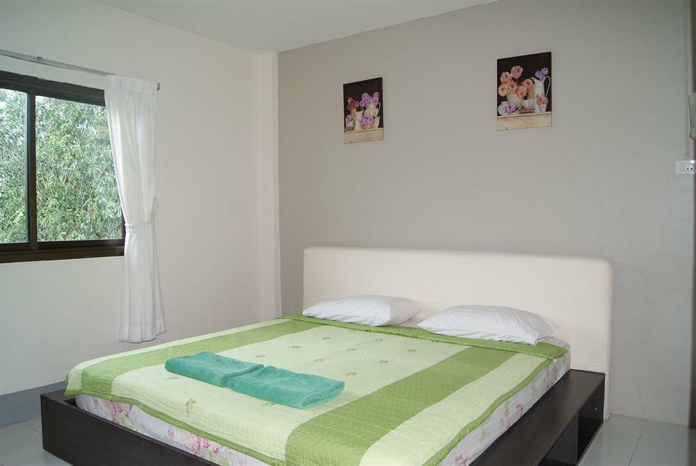 Pineapple Guesthouse Karon Εξωτερικό φωτογραφία